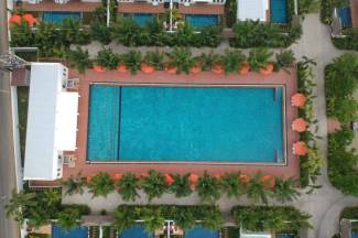 3z pool villa and hotel